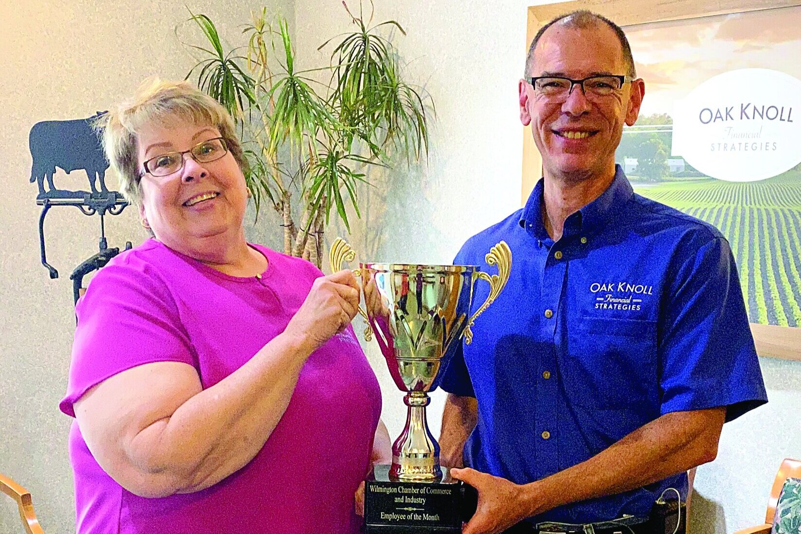 Wes Smith awarded Chamber trophy